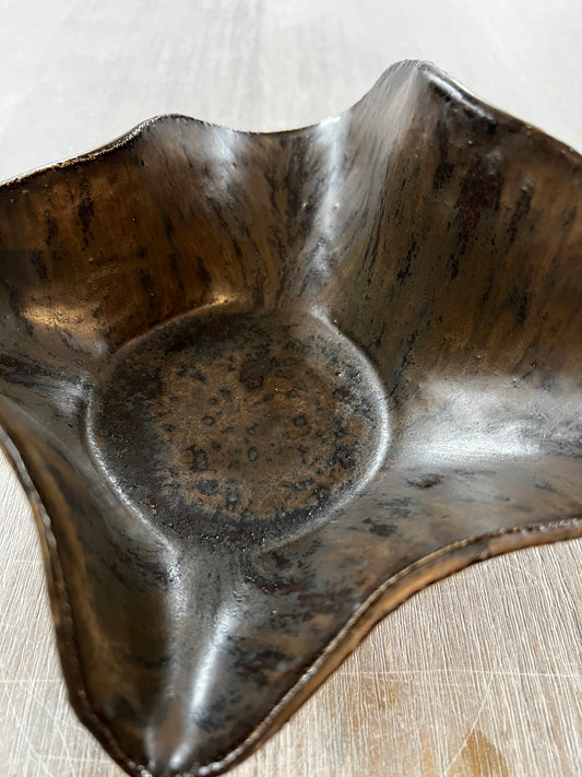 AROKA Sculptured Vessel 1