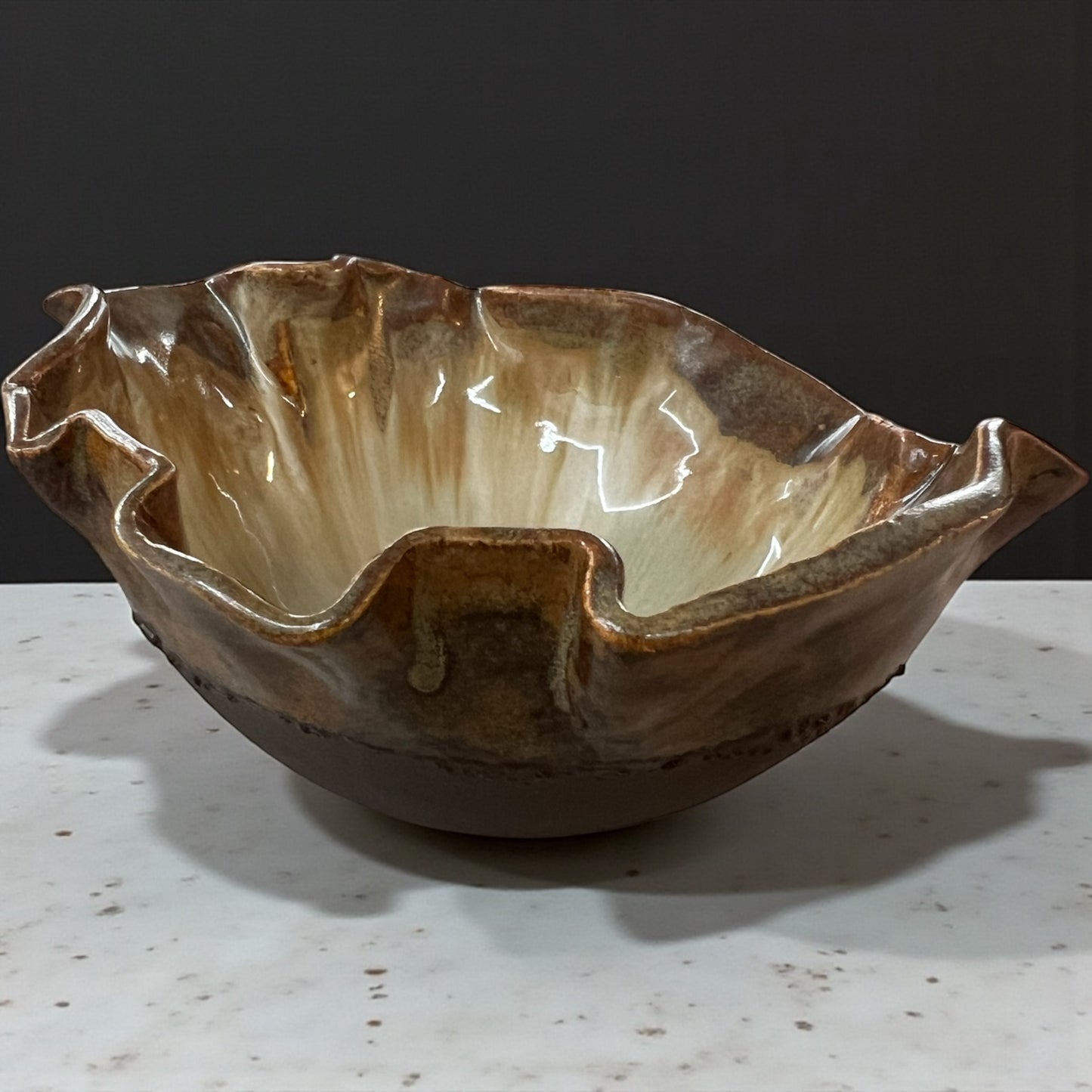 AROKA - The Radiant Bowl
